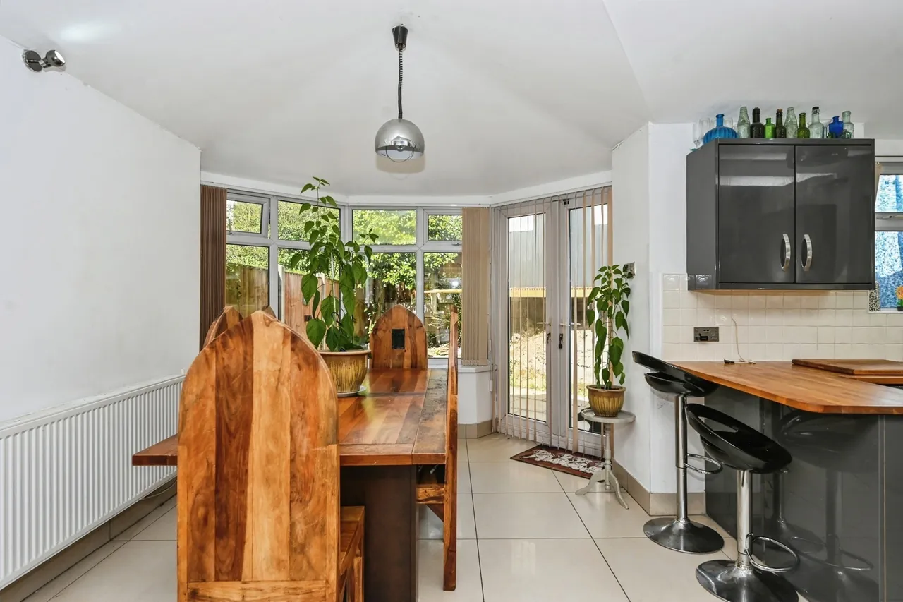 Hillbrae Avenue, St. Helens, WA11, photo 14