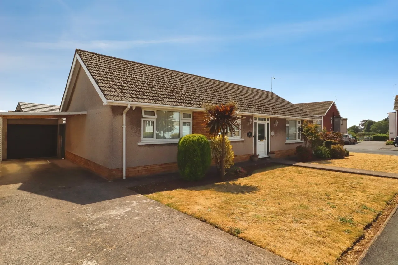 3 bed house for sale, Minehead Avenue, Penarth, CF64