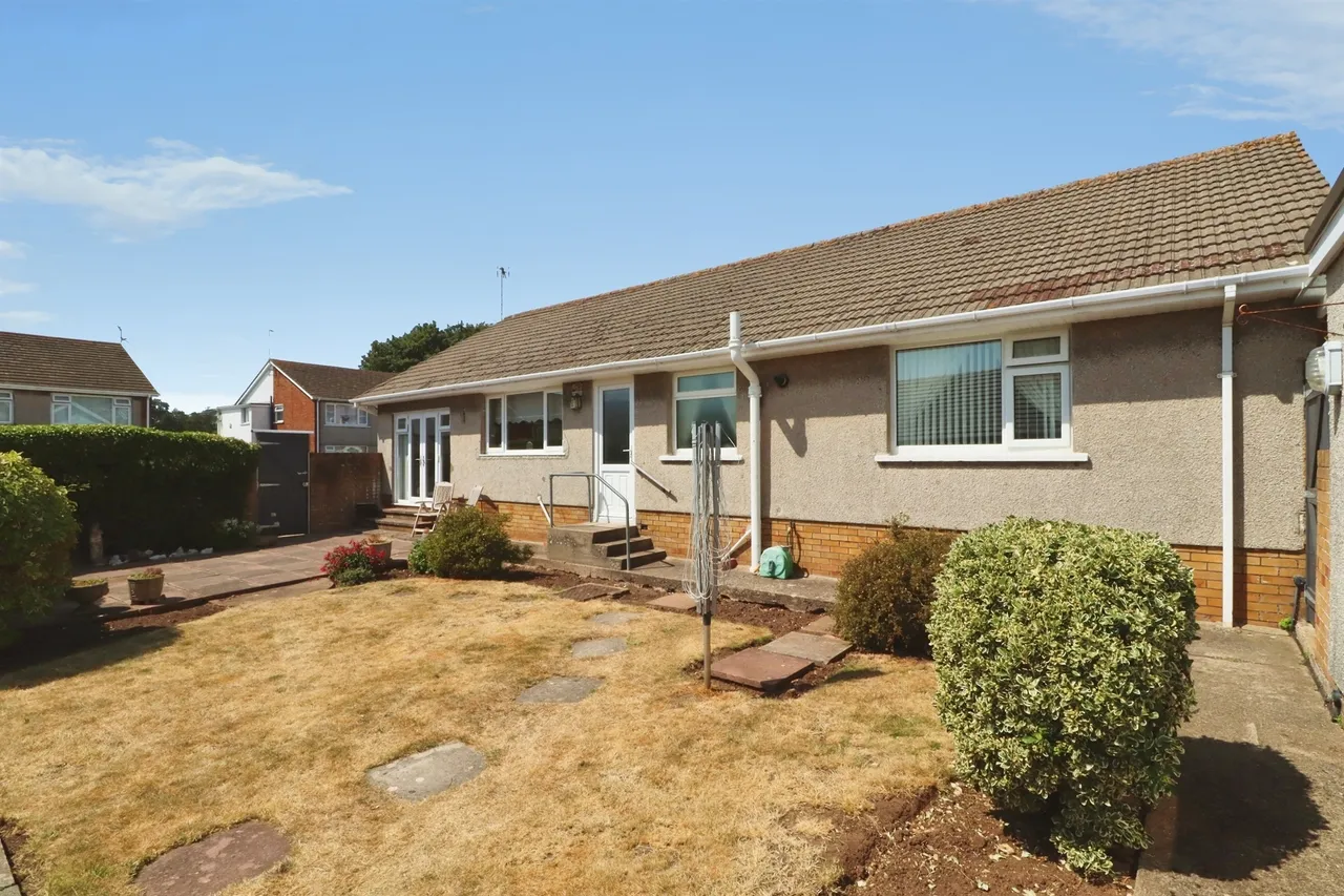Minehead Avenue, Penarth, CF64, photo 19