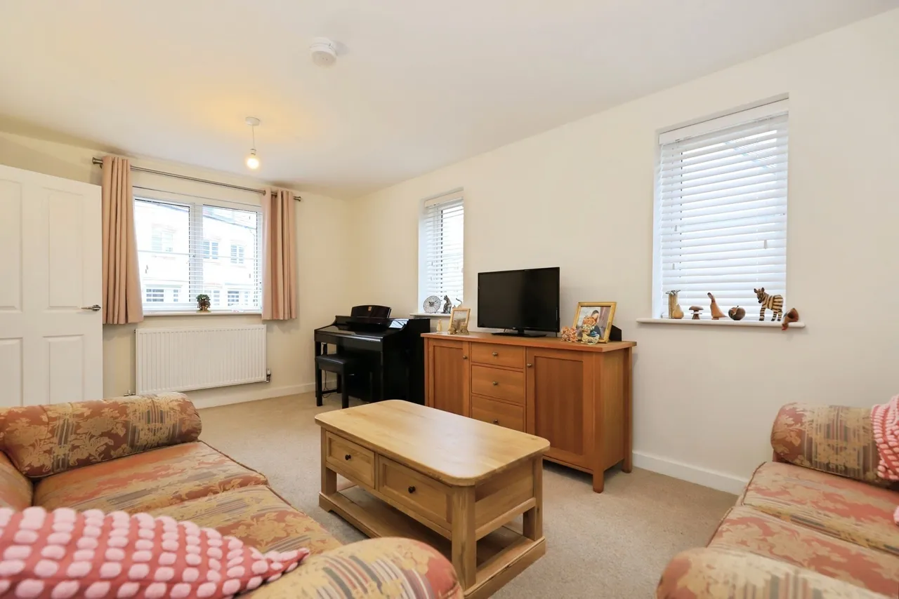 Rackfields Drive, Kidderminster, DY10, photo 2