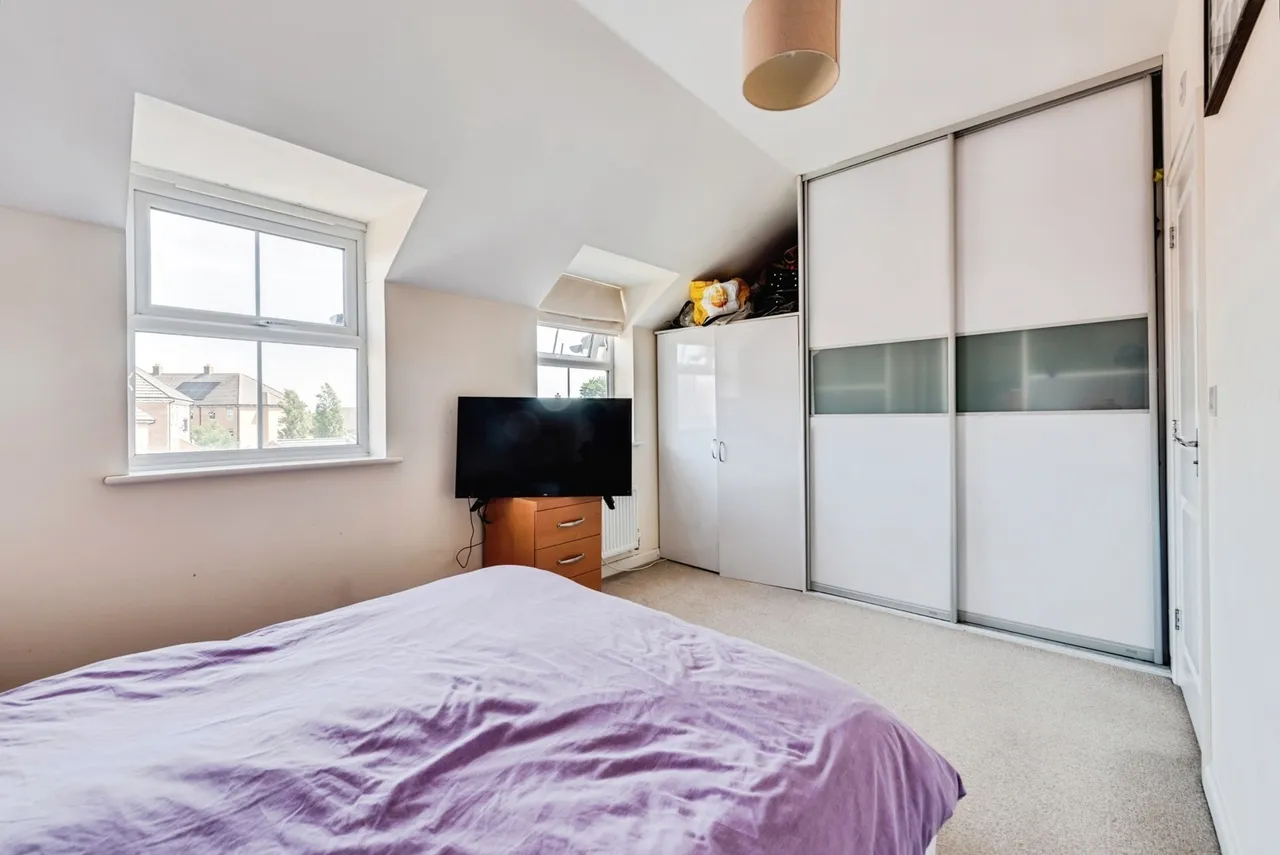 Ocotal Way, Swindon, Wiltshire, SN1, photo 13