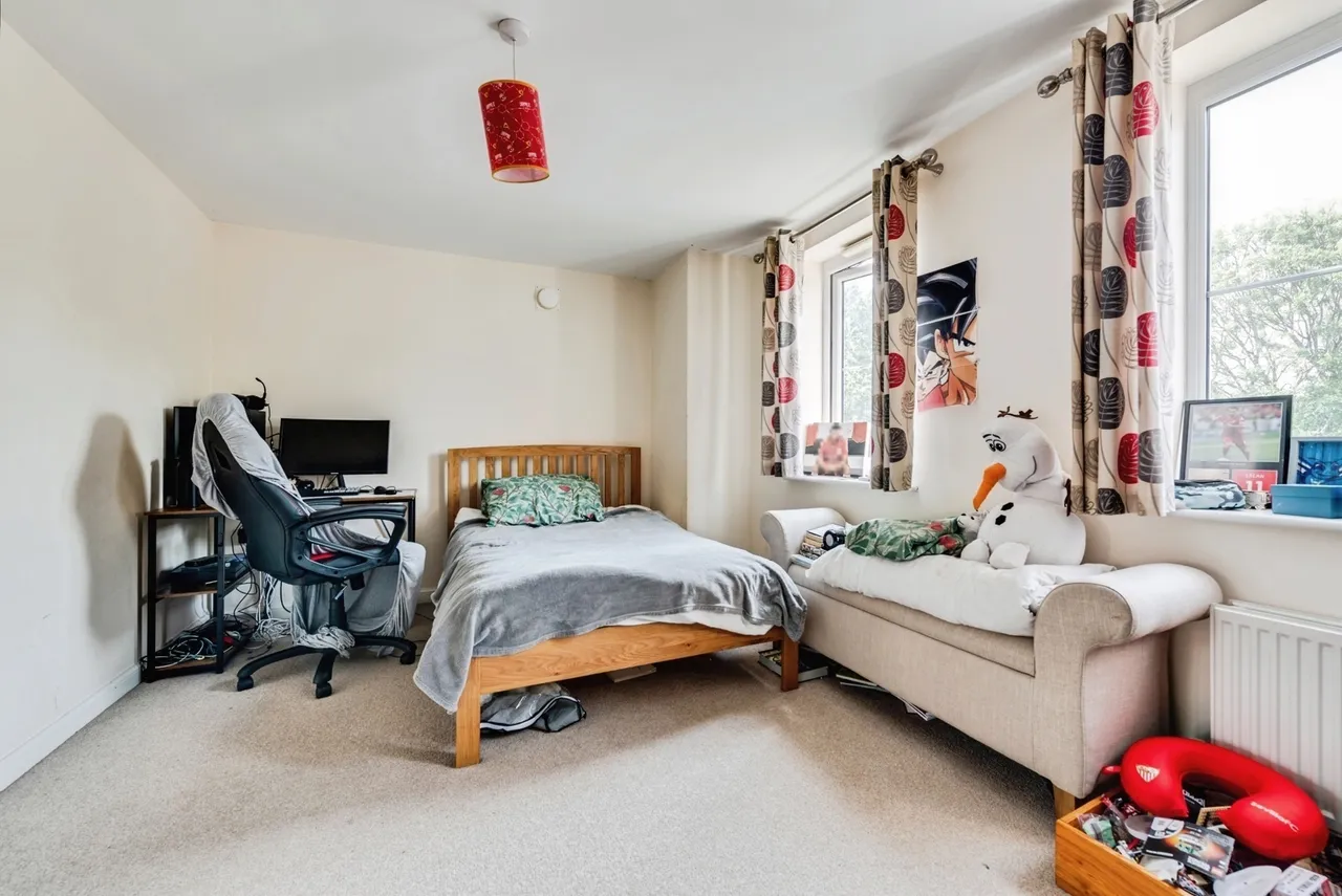 Ocotal Way, Swindon, Wiltshire, SN1, photo 14