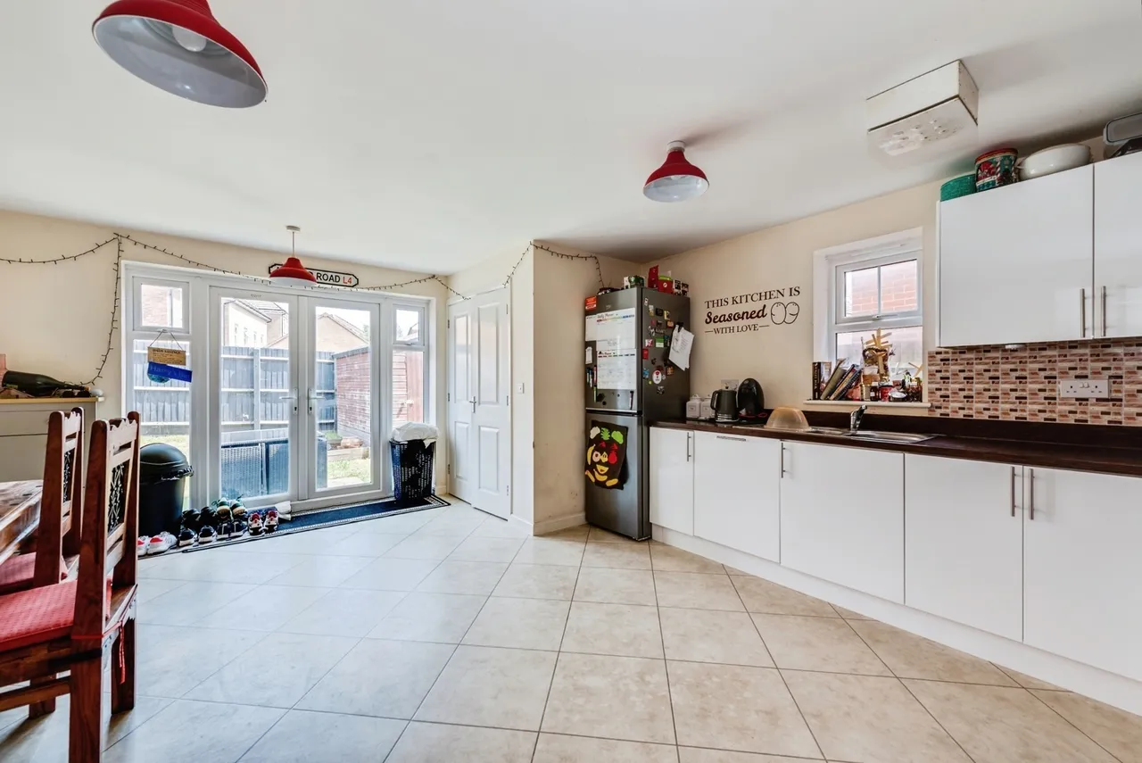 Ocotal Way, Swindon, Wiltshire, SN1, photo 7