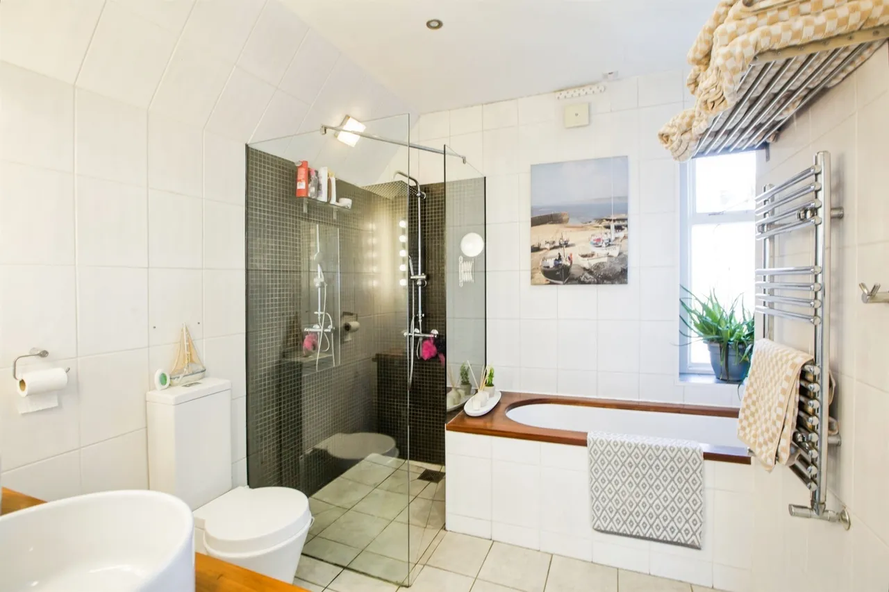 Ripon Terrace, Halifax, HX3, photo 5