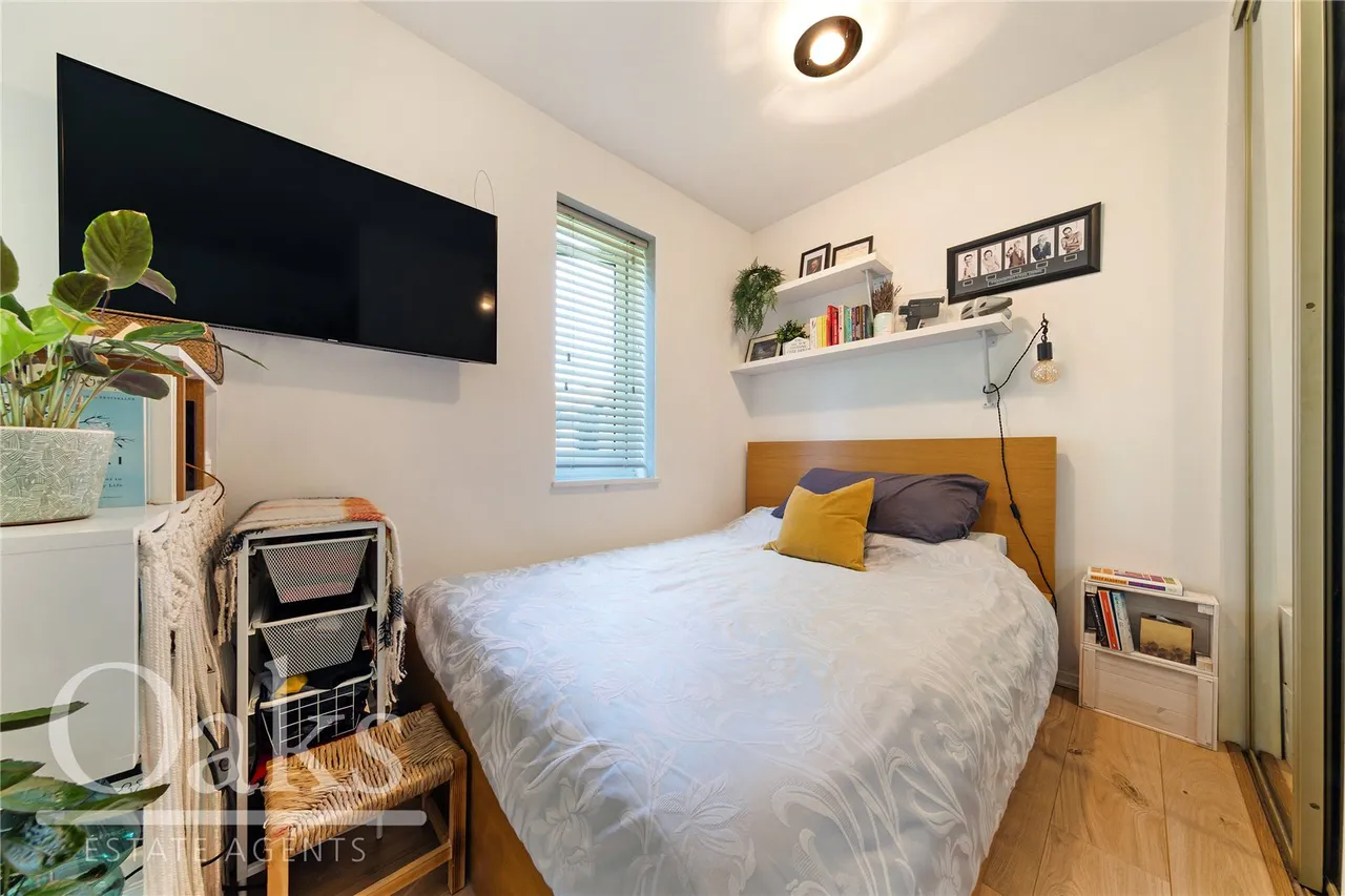 Doyle Road, South Norwood, SE25, photo 5