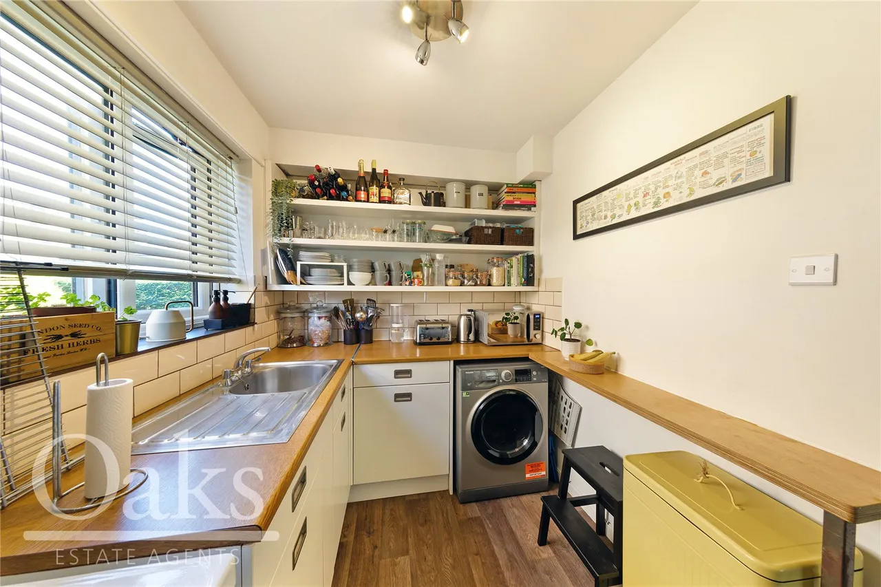 Doyle Road, South Norwood, SE25, photo 4