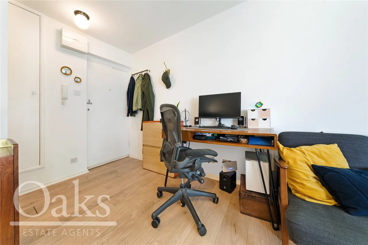 Doyle Road, South Norwood, SE25, photo 6