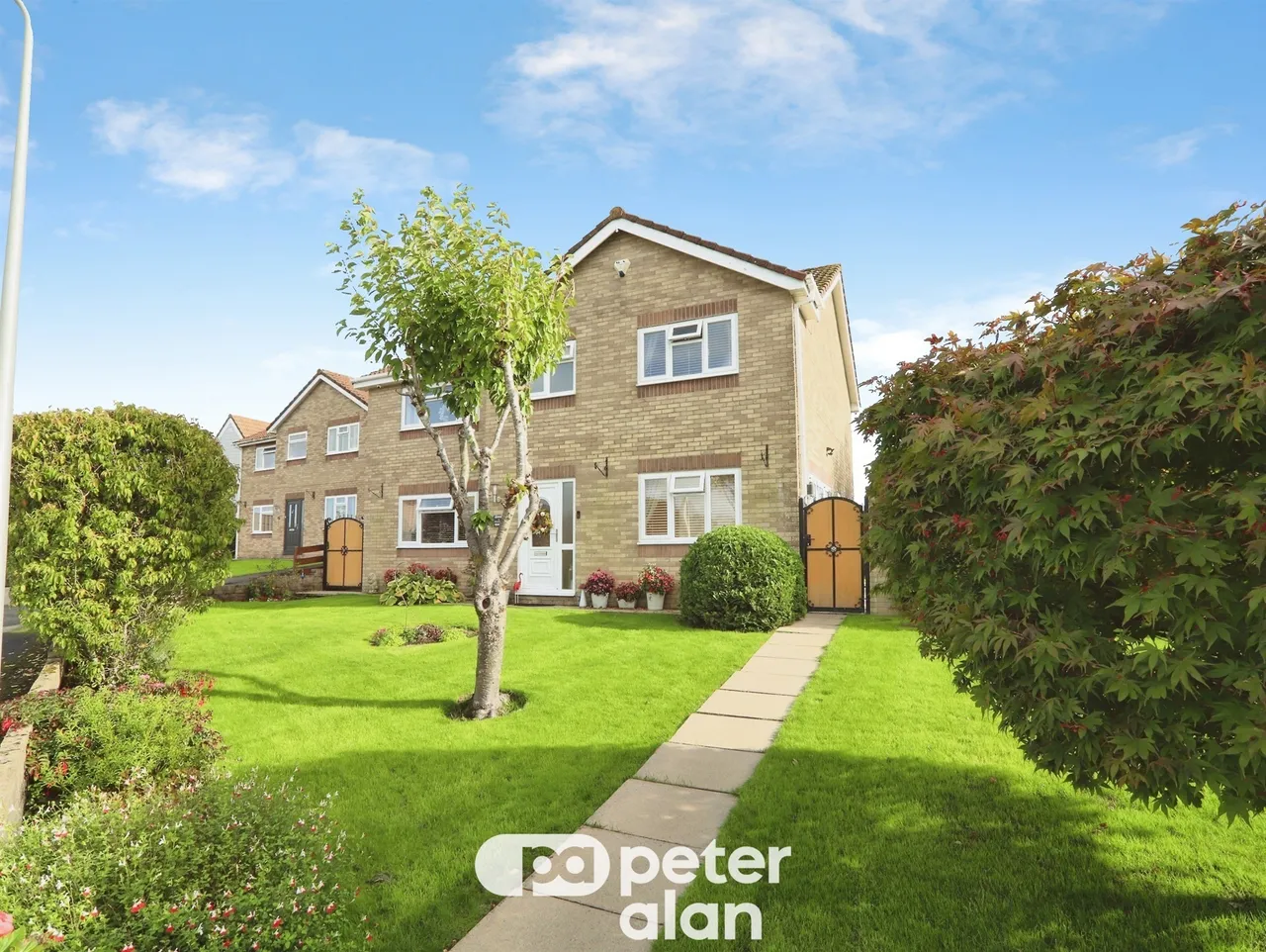 5 bed house for sale, The Hollies Treharris, CF46