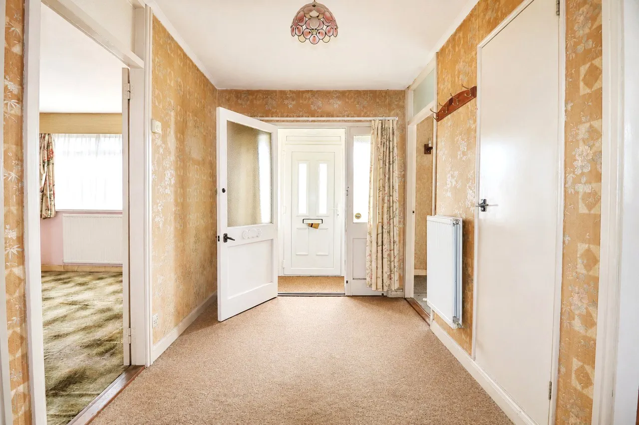 Maclins Close, South Molton, EX36, photo 2