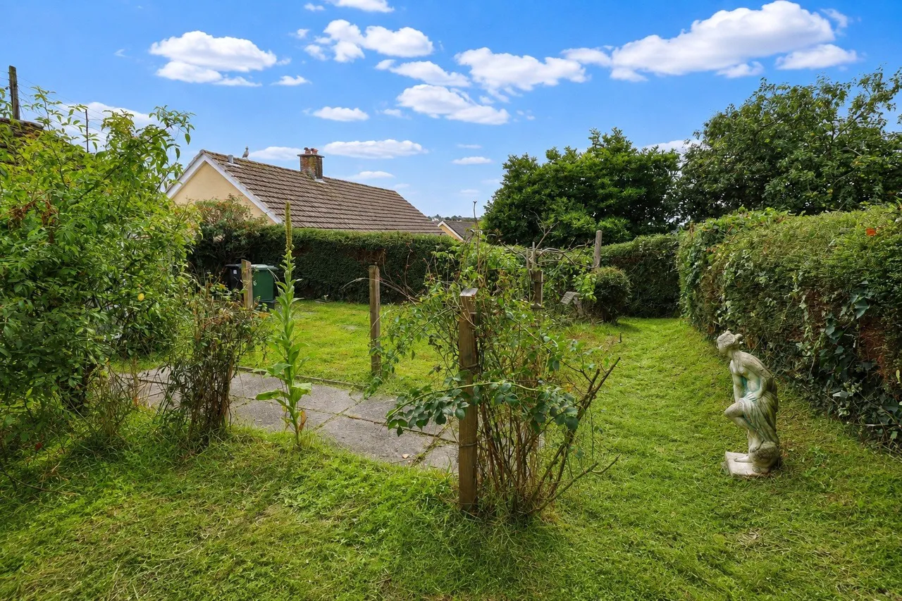 Maclins Close, South Molton, EX36, photo 12