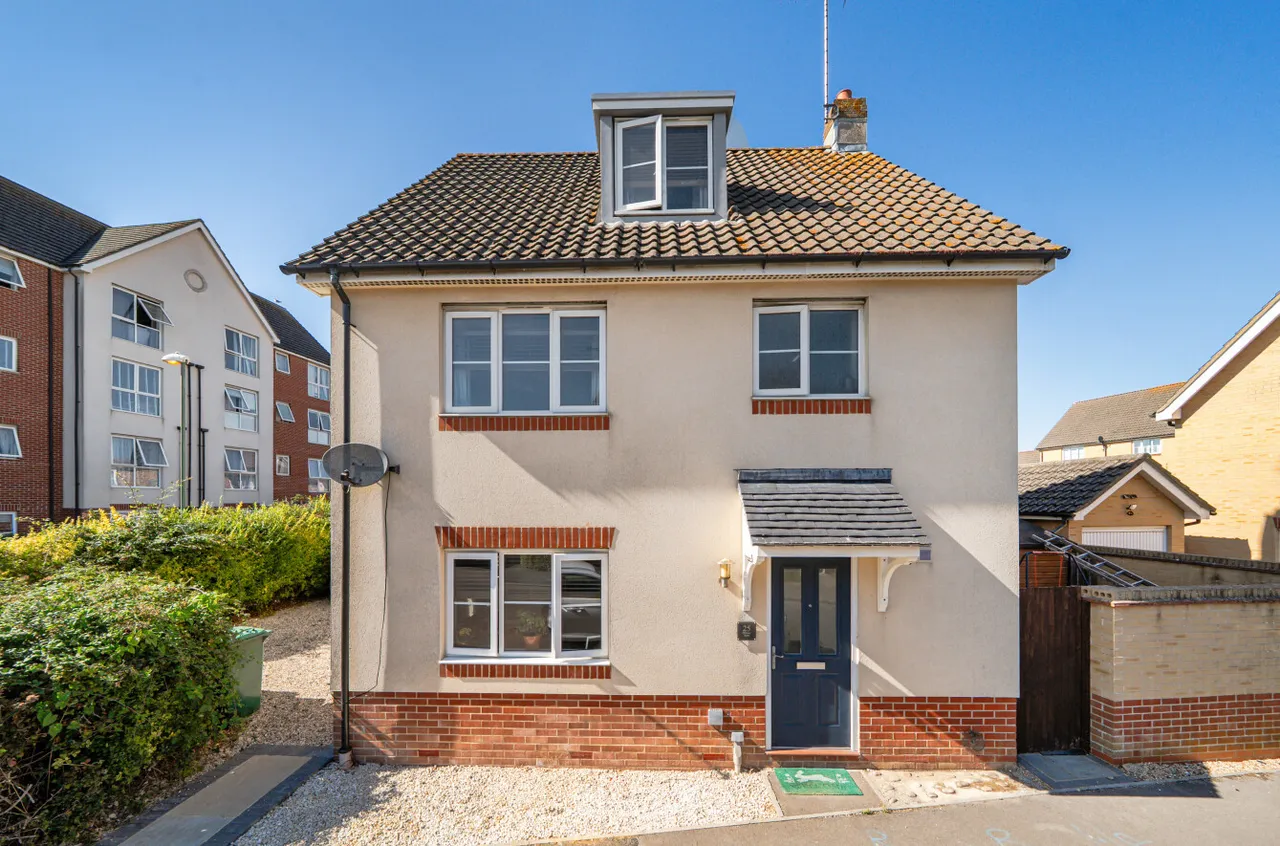 4 bed house for sale, Olliver Acre, Wick, BN17