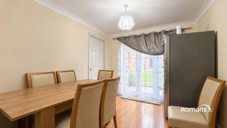 Wood End, Chineham, RG24, photo 4