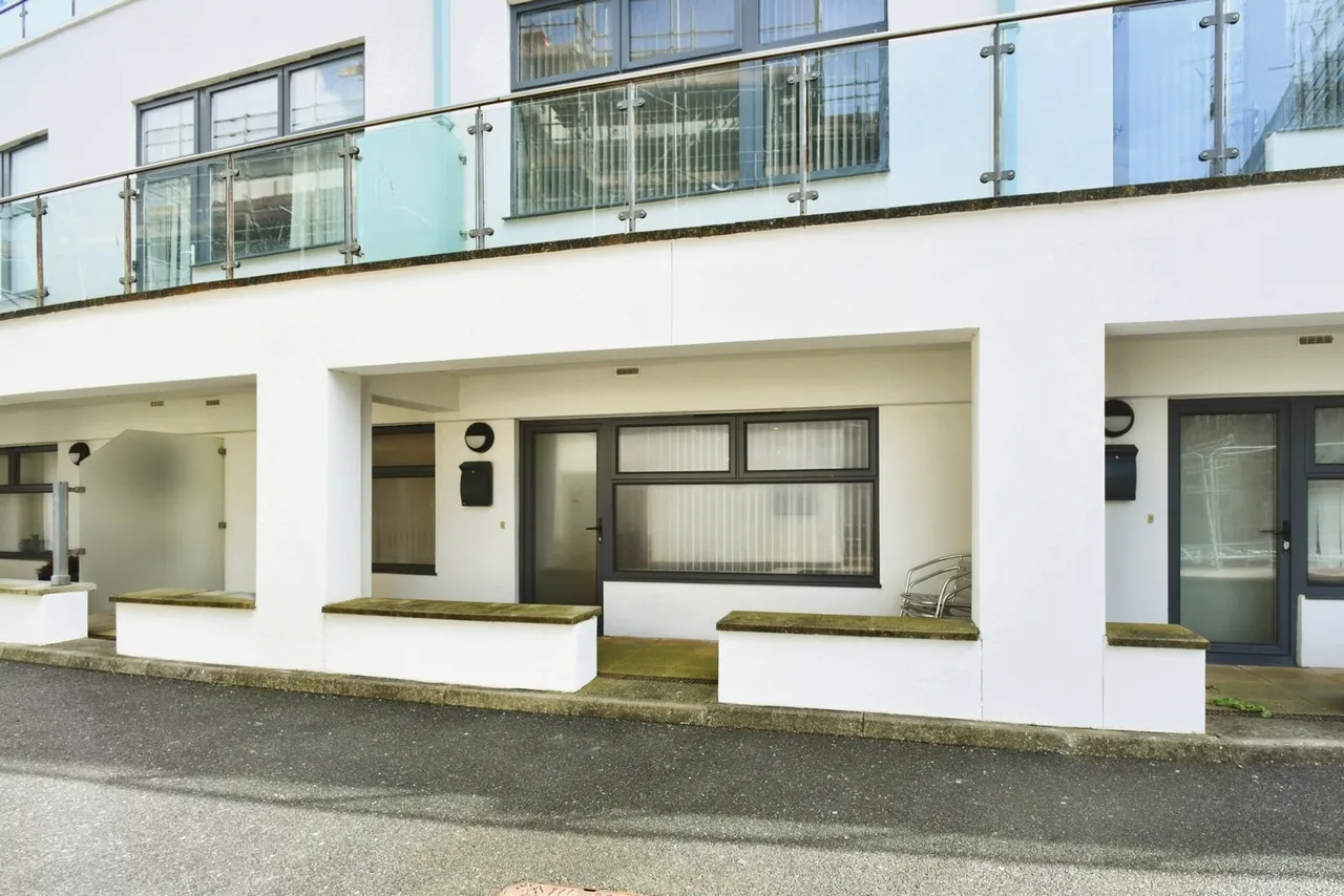 1 bed flat for sale, Suez Way, Brighton, BN2