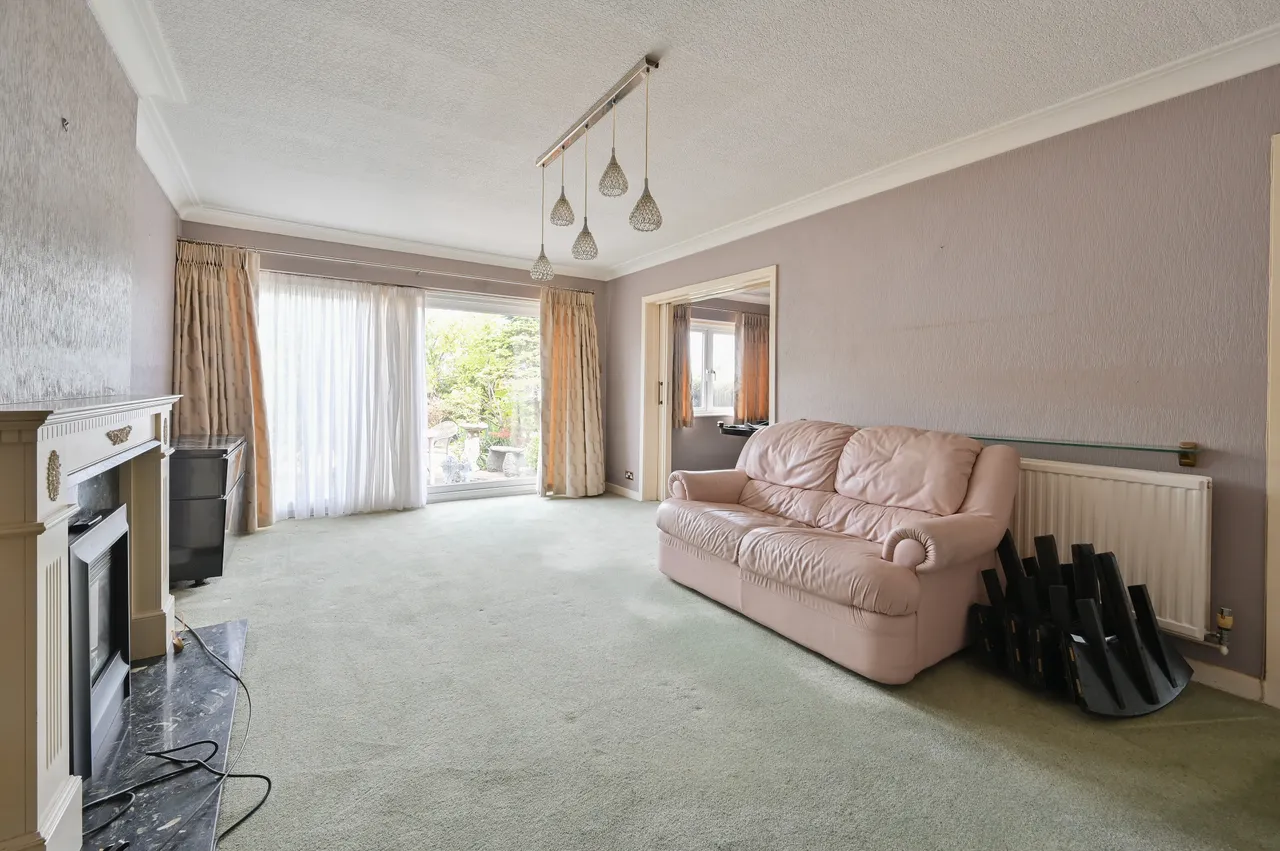 5 Clarks Mead, Bushey, photo 7