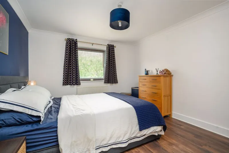 Hersham Road, Walton-On-Thames KT12 1JE, photo 5