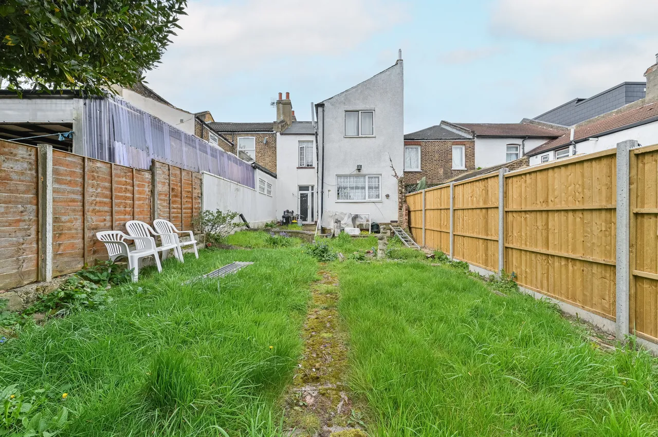 50 Llanover Road, London, photo 3