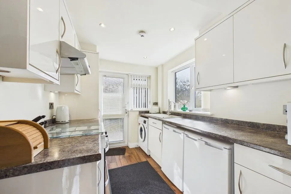 Arthursdale Drive, Scholes, LS15, photo 2