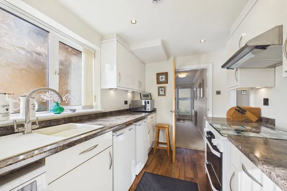 Arthursdale Drive, Scholes, LS15, photo 12