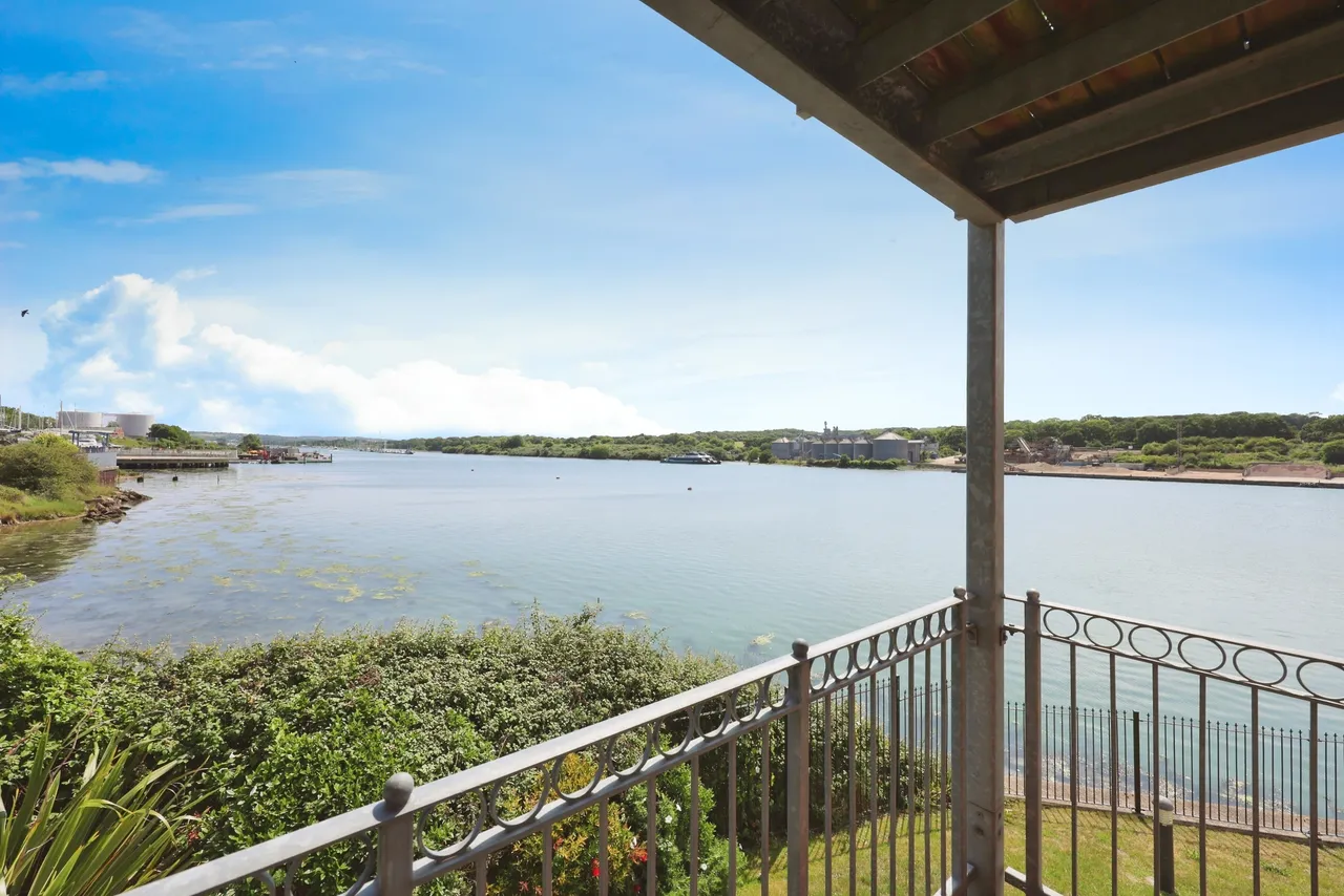 Medina View, East Cowes, photo 6