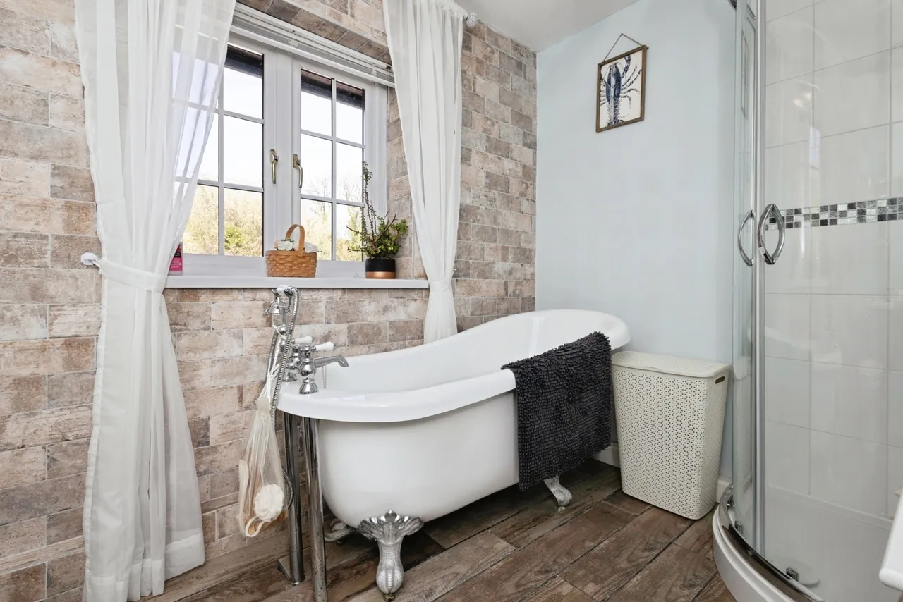 Four Roads, Kidwelly, SA17, photo 18
