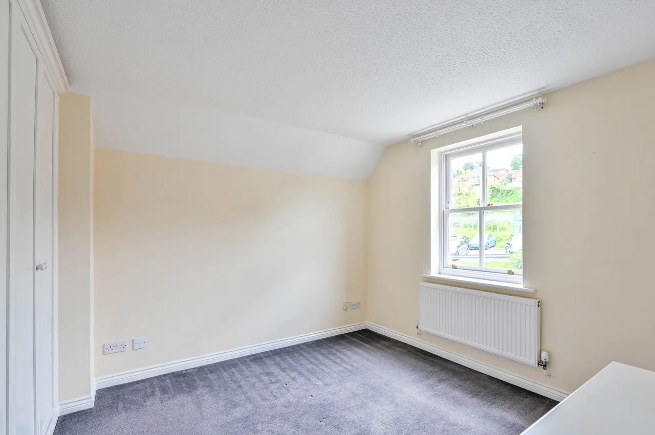 19 Sydenham Road, Guildford, photo 7
