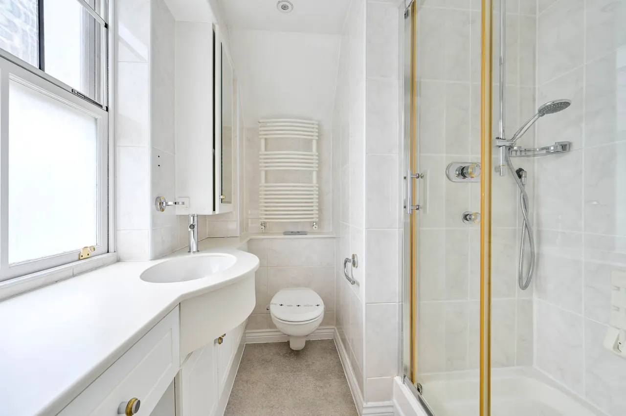 19 Sydenham Road, Guildford, photo 3