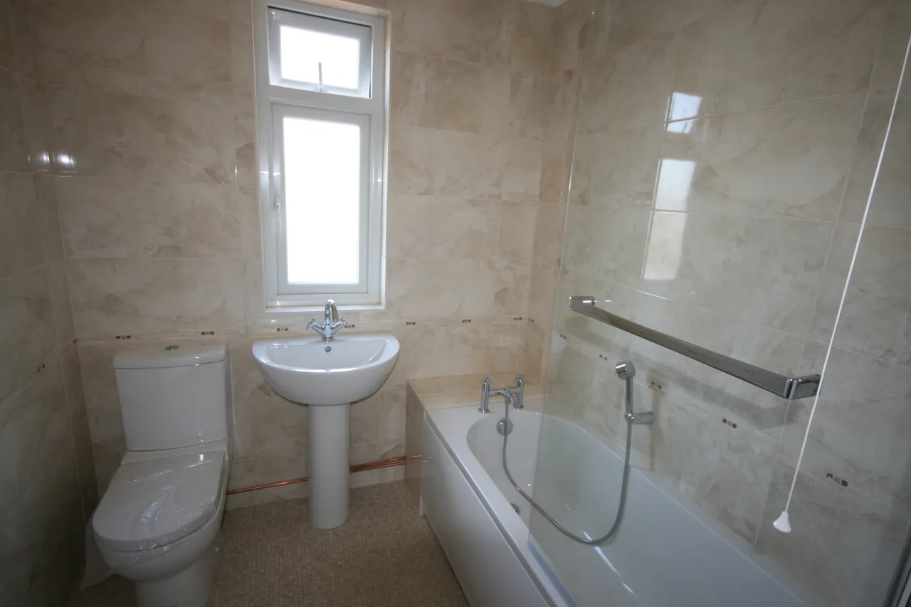 Beaconsfield Avenue, Gillingham, photo 7