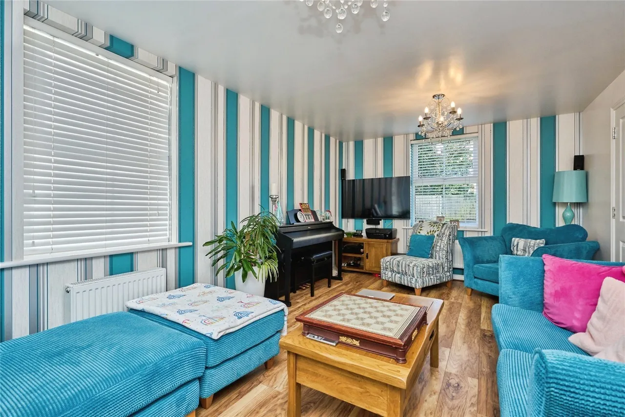 Snowberry Road, Newport, PO30, photo 8