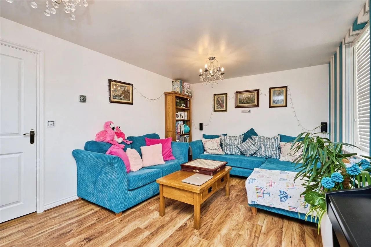 Snowberry Road, Newport, PO30, photo 7