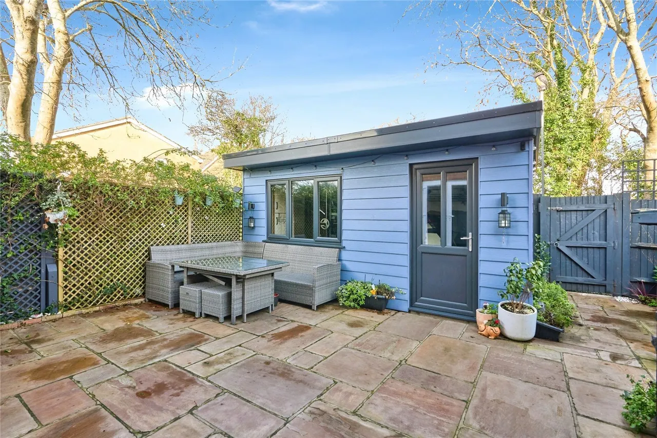 Snowberry Road, Newport, PO30, photo 18
