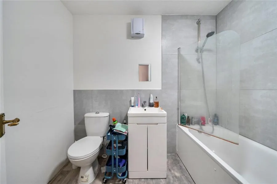 Bramlands Close, London, SW11, photo 9