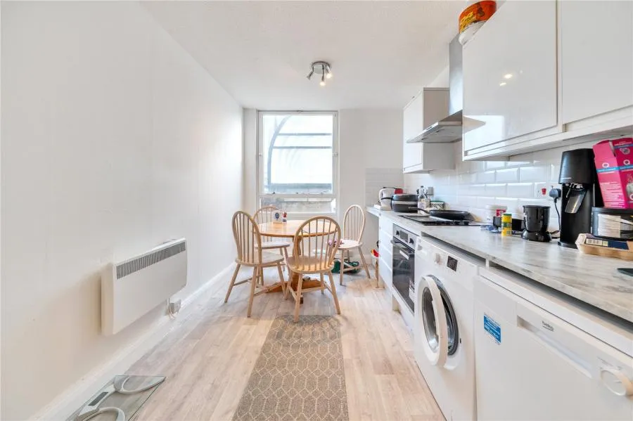 Bramlands Close, London, SW11, photo 5