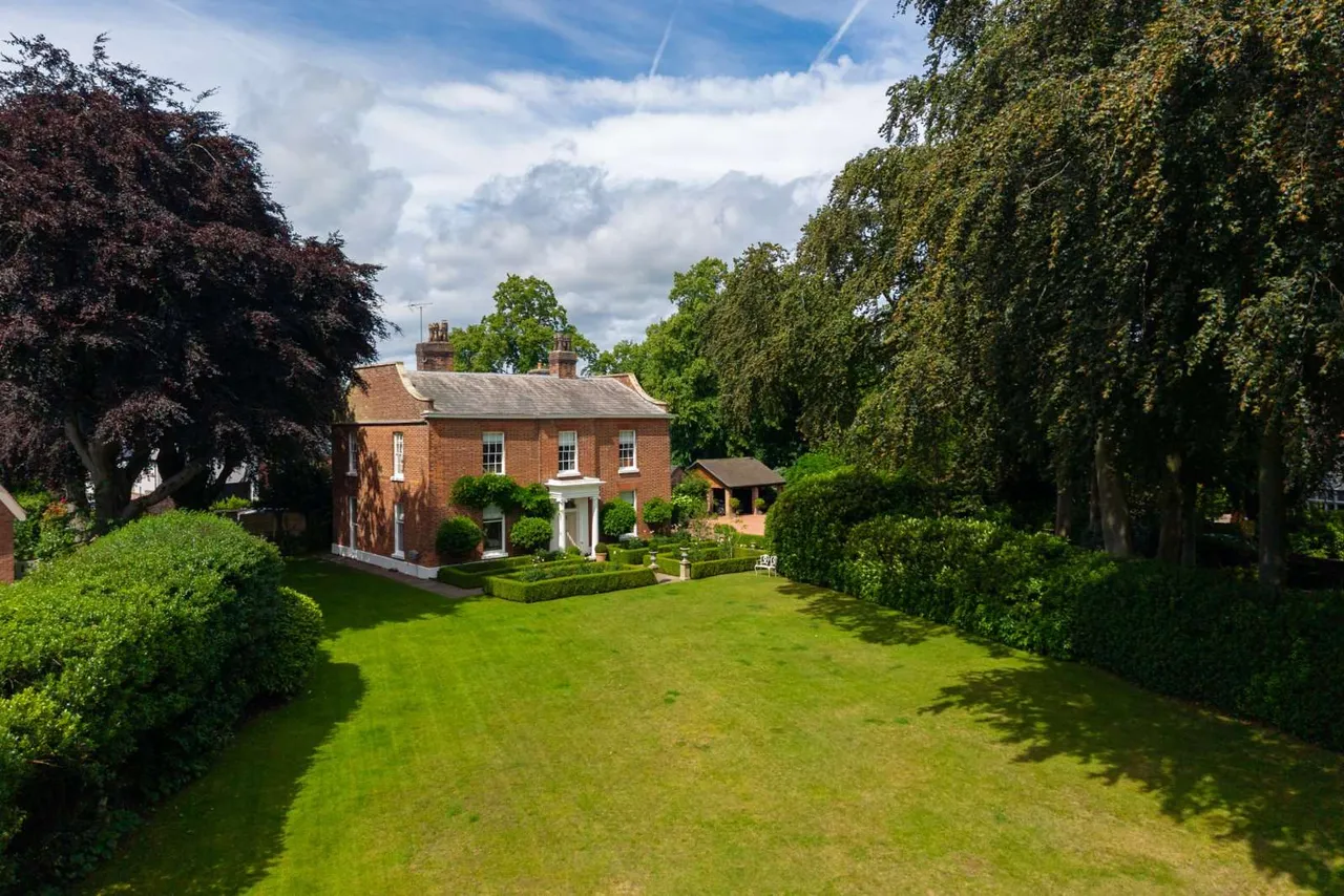 6 bed house for sale — Walton Road, Stockton Heath, Cheshire, WA4 6NS