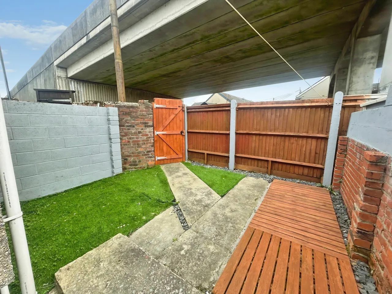 King Street, Neath, SA11, photo 14