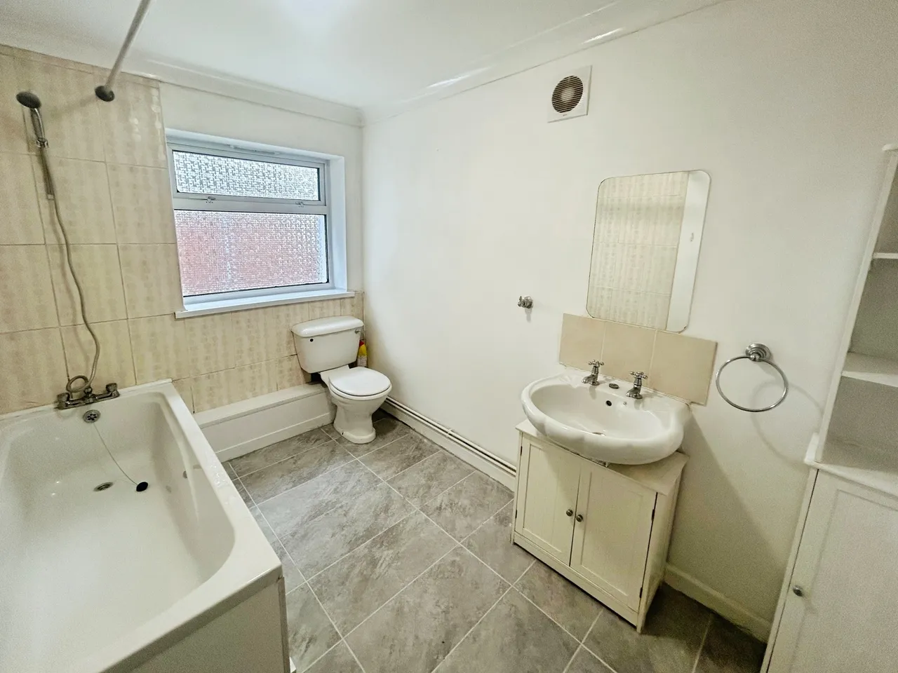 King Street, Neath, SA11, photo 5