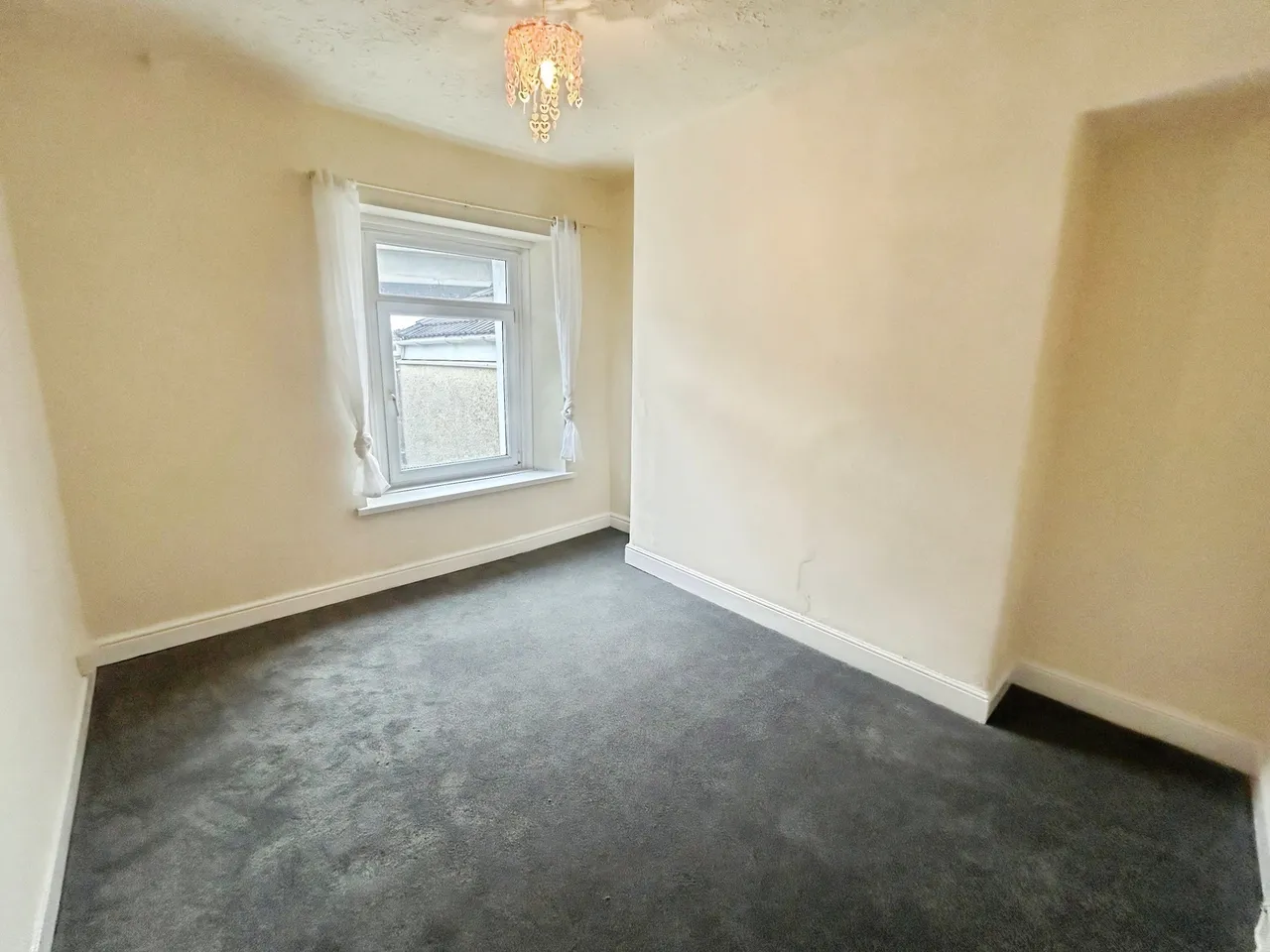 King Street, Neath, SA11, photo 11