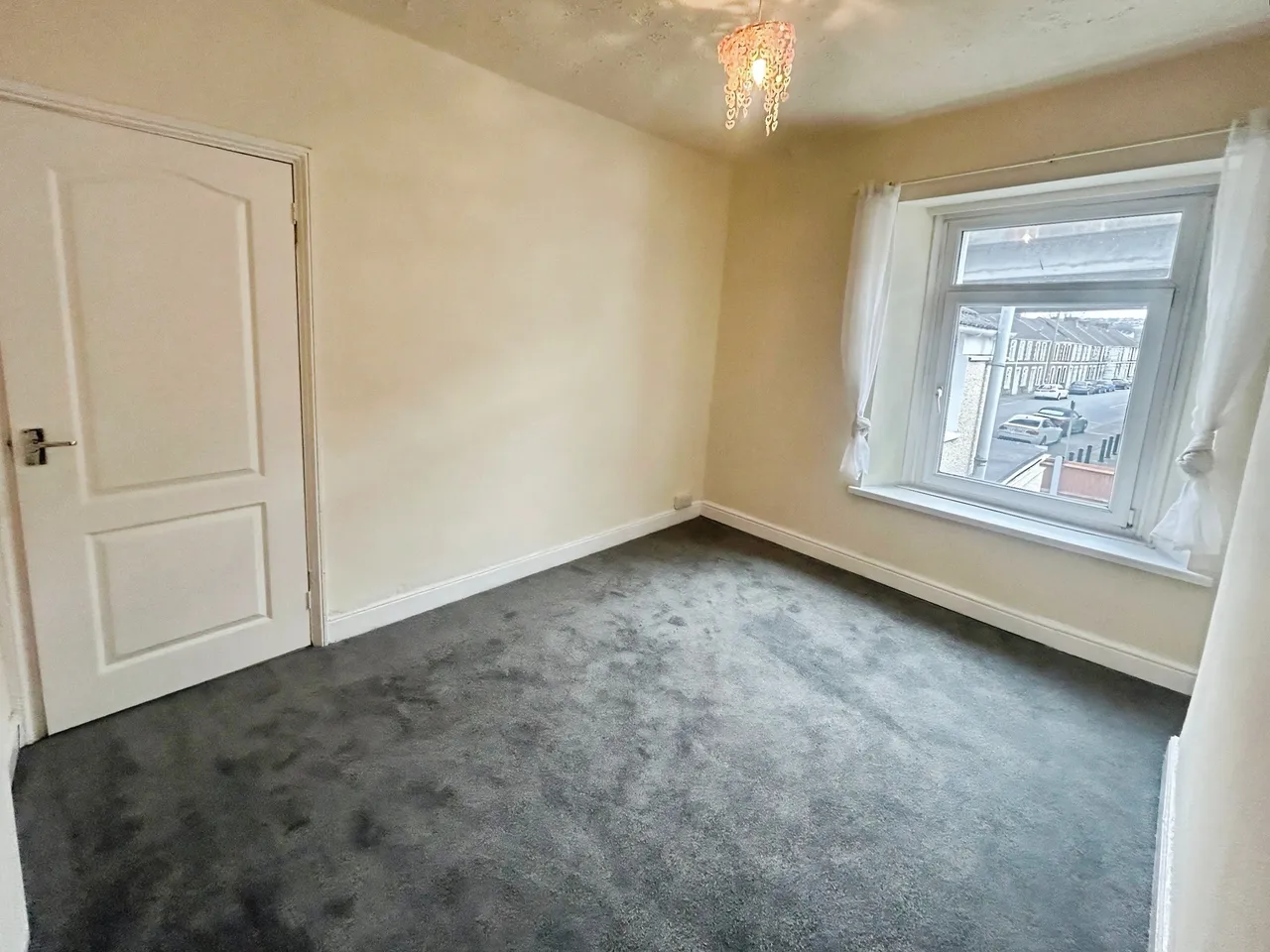 King Street, Neath, SA11, photo 10