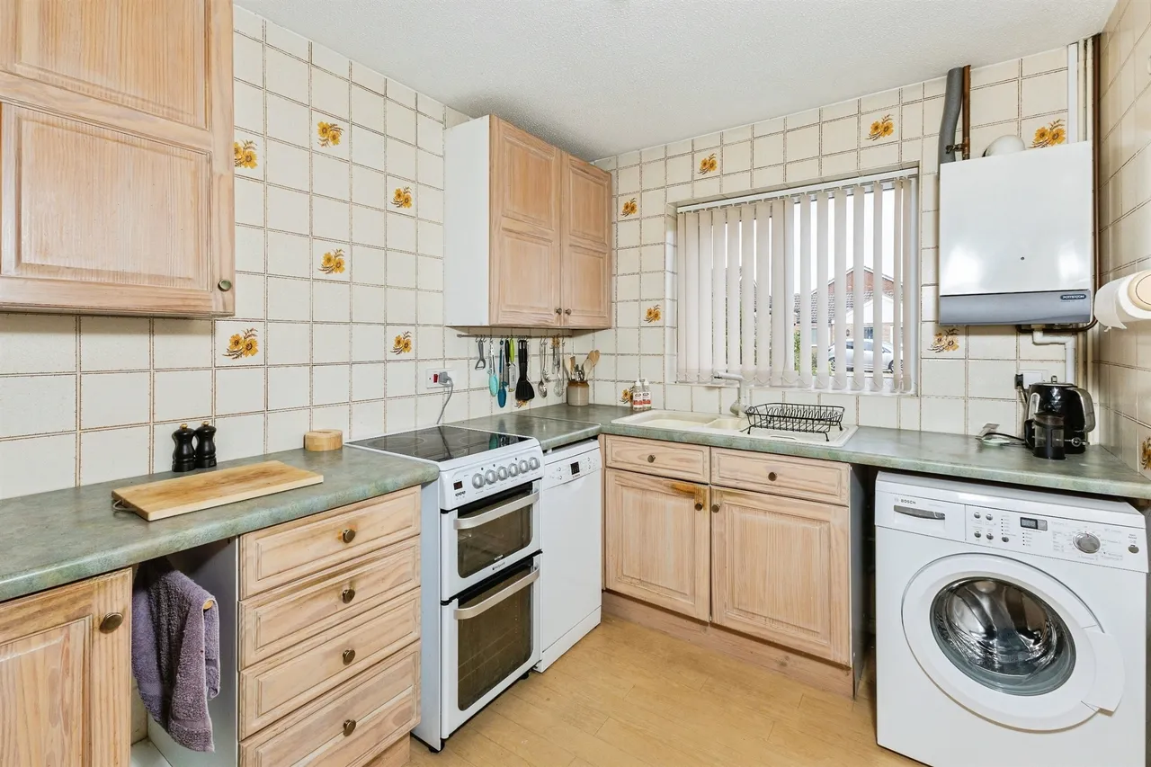 Thyme Close, Earley, RG6, photo 2