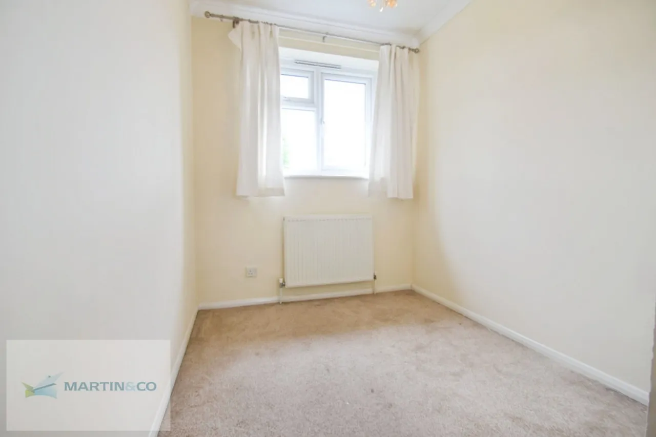 Egmont Road, KT12, photo 17