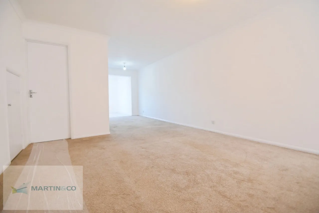 Egmont Road, KT12, photo 2