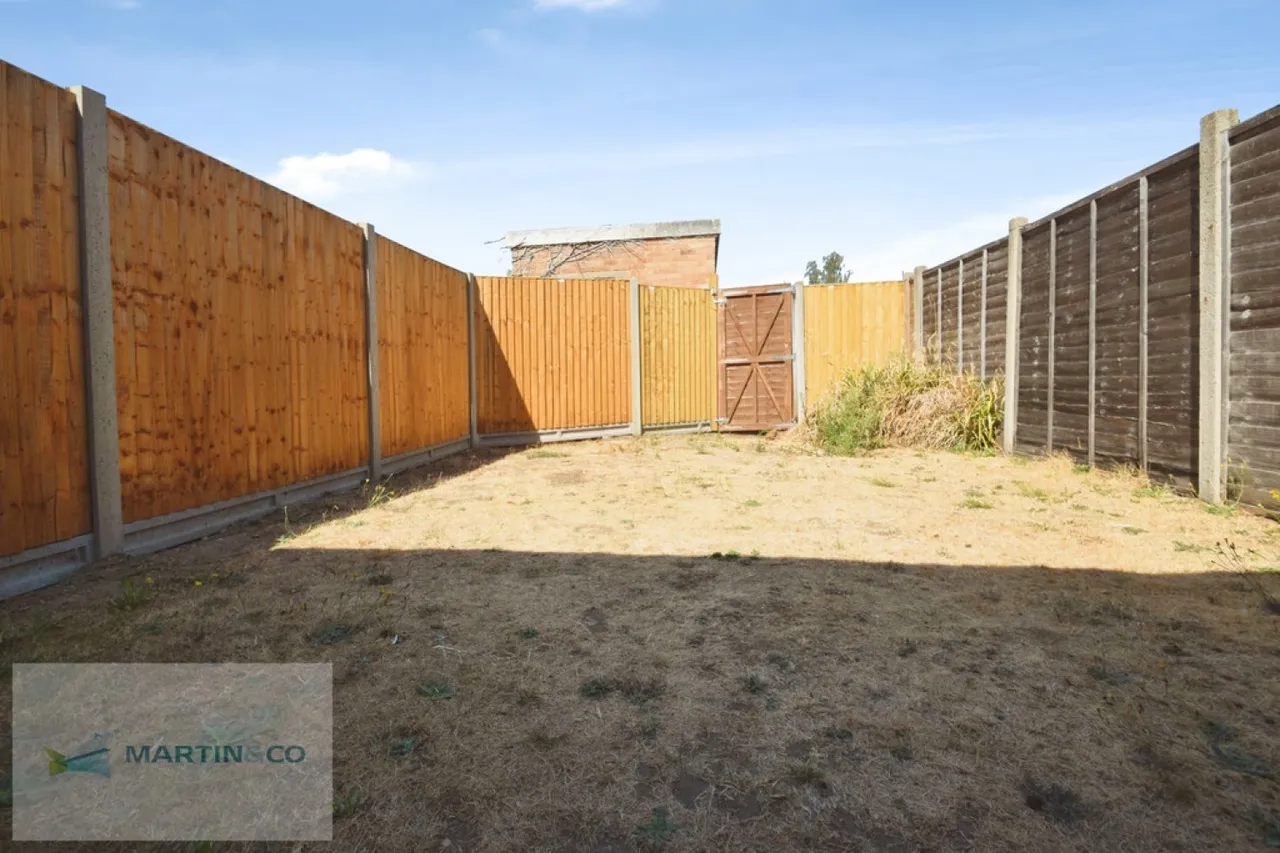 Egmont Road, KT12, photo 19