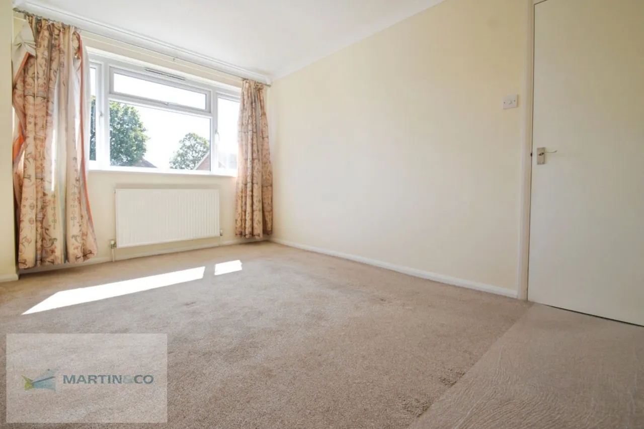 Egmont Road, KT12, photo 10