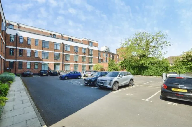 Field End Road, Ruislip, HA4, photo 11