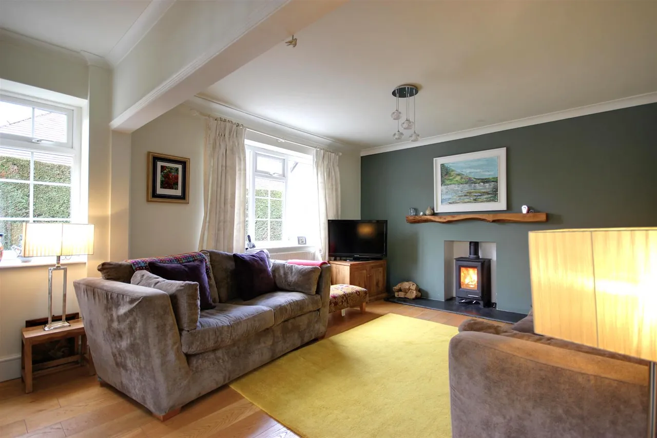 New Village Road, Little Weighton, photo 5