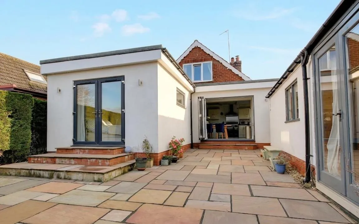New Village Road, Little Weighton, photo 3
