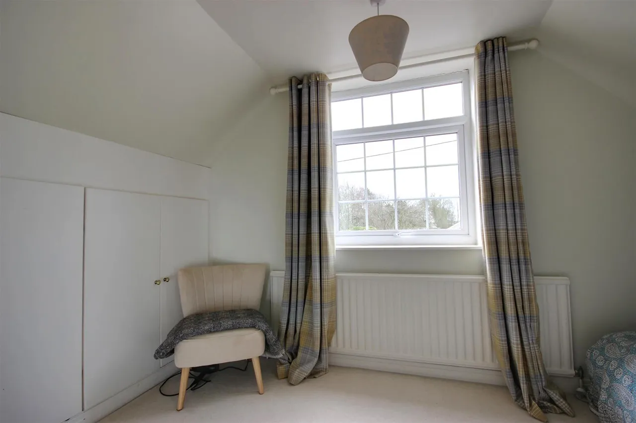 New Village Road, Little Weighton, photo 18