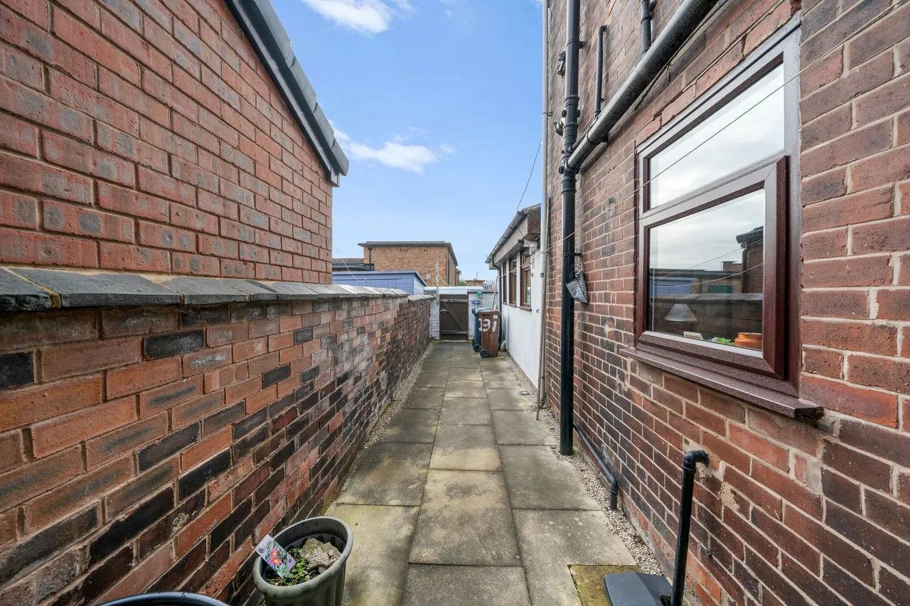 Downall Green Road, Ashton-In-Makerfield, WN4, photo 25