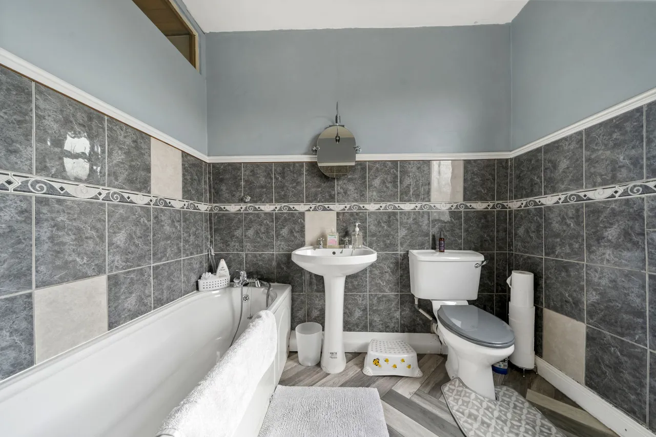 Downall Green Road, Ashton-In-Makerfield, WN4, photo 24