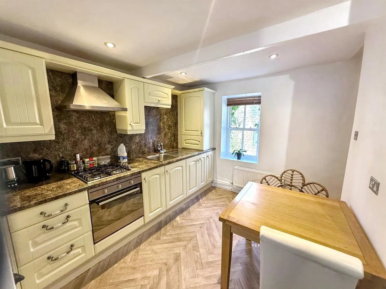 St. Johns Street, Silsden, BD20 0ES, photo 4