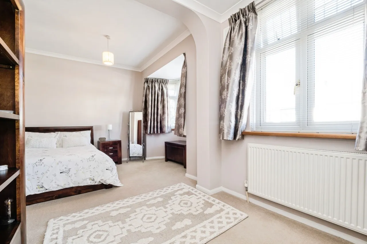 Globe Road, Hornchurch, RM11, photo 23
